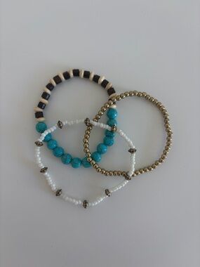 Turquoise & White Beaded Stretch Bracelet Set - Women Jewelry